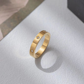 Love Diamond-Studded Titanium Steel Couple Ring